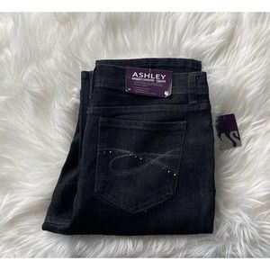 Gloria Vanderbilt Black Denim Jeans Ashley Size 6P NWT